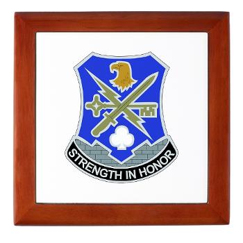 101ABN1BCT1BSTB - M01 - 03 - DUI - 1st Bde - Special Troops Bn - Keepsake Box - Click Image to Close