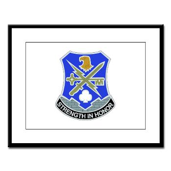 101ABN1BCT1BSTB - M01 - 02 - DUI - 1st Bde - Special Troops Bn - Large Framed Print