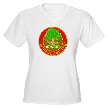 2B5FAR - A01 - 04 - DUI - 2nd Bn - 5th FA Regiment Women's V-Neck T-Shirt