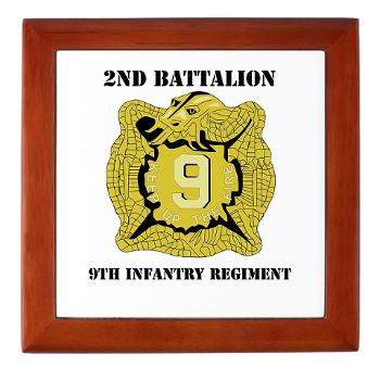 2B9IR - M01 - 03 - DUI - 2nd Bn - 9th Infantry Regt with Text - Keepsake Box