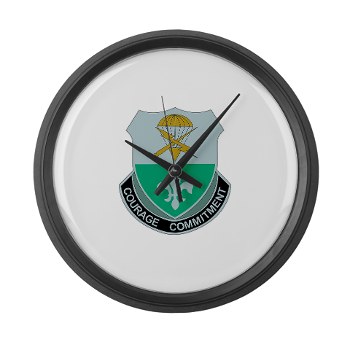 82DVDSTB - M01 - 03 - DUI - 82nd Abn Div - Special Troops Bn - Large Wall Clock