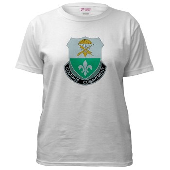 82DVDSTB - A01 - 04 - DUI - 82nd Abn Div - Special Troops Bn - Women's T-Shirt