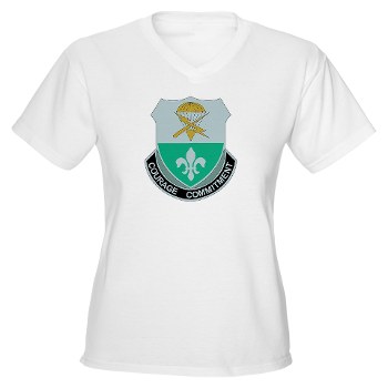 82DVDSTB - A01 - 04 - DUI - 82nd Abn Div - Special Troops Bn - Women's V-Neck T-Shirt