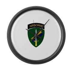 USACAPOC - M01 - 03 - SSI - US Army Civil Affairs and Psychological Ops Cmd Large Wall Clock